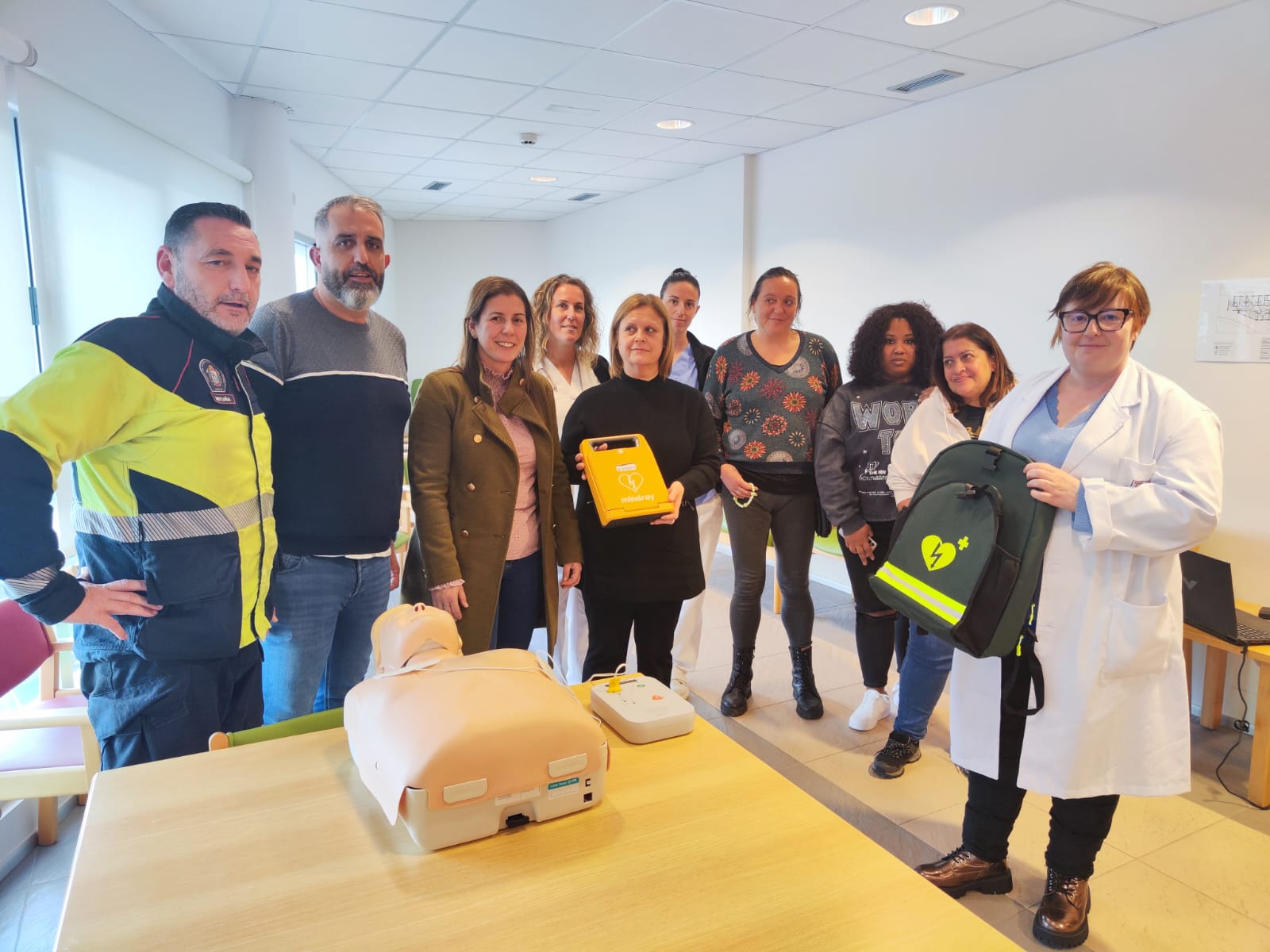 Curso no manexo do desfibrilador no CDR